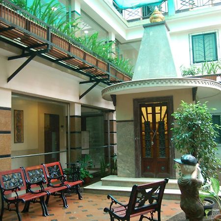 Haredia Hotel Mumbai Exterior photo