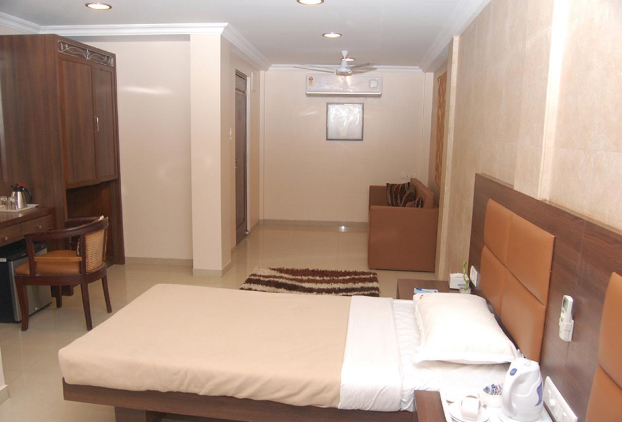Haredia Hotel Mumbai Exterior photo